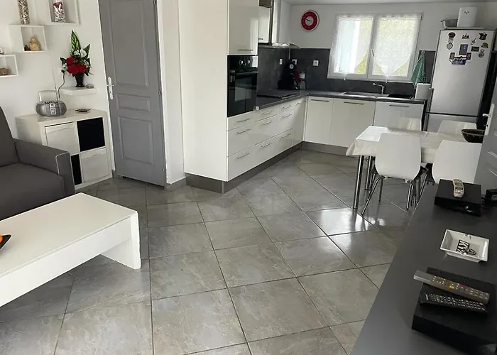 Jolie Maison Avec Jardin